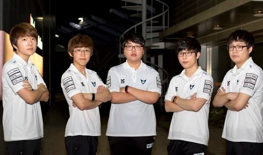 Linfeng 的整体BP被曝光！ Scout 阿卡丽龙穿梭 JD Gaming 3-2OMG